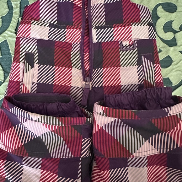 Babies 18M snow bib - Picture 2 of 3